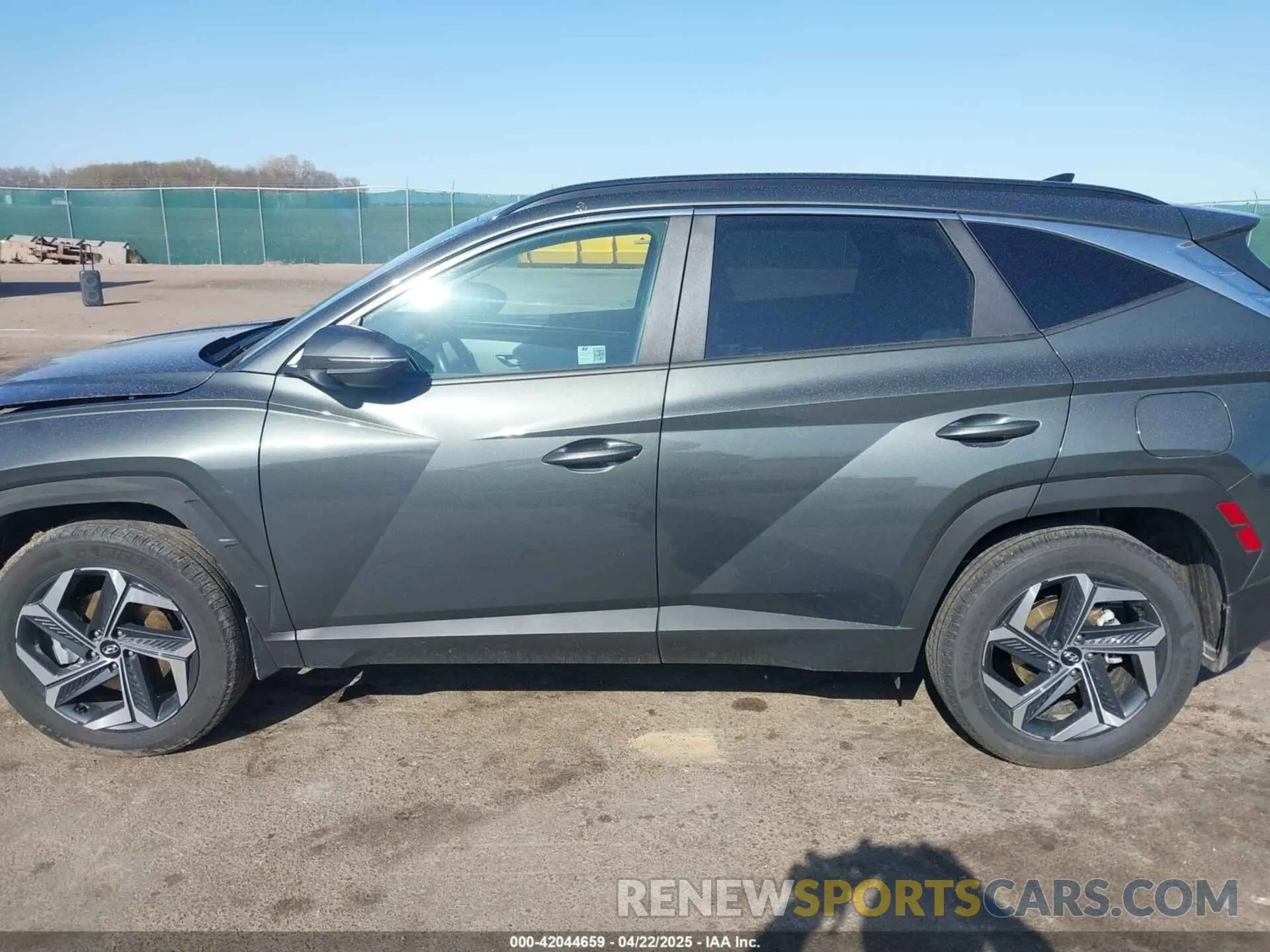 15 fotografías del automóvil dañado KM8JCCD15RU203371 HYUNDAI TUCSON HYBRID 2024