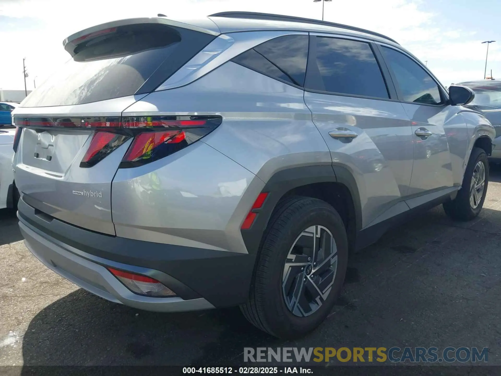 4 fotografías del automóvil dañado KM8JBDD13SU272297 HYUNDAI TUCSON HYBRID 2025