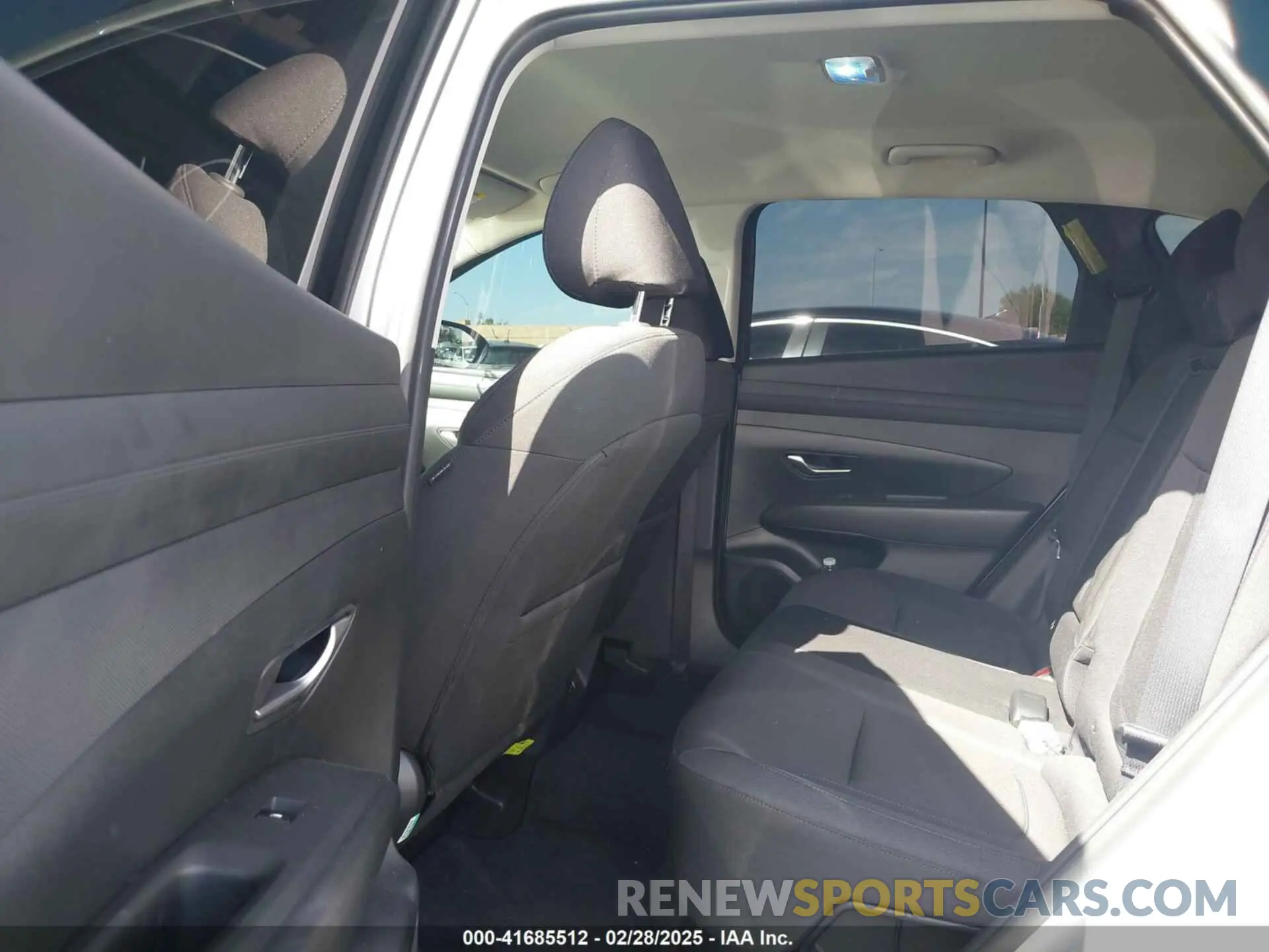 8 fotografías del automóvil dañado KM8JBDD13SU272297 HYUNDAI TUCSON HYBRID 2025