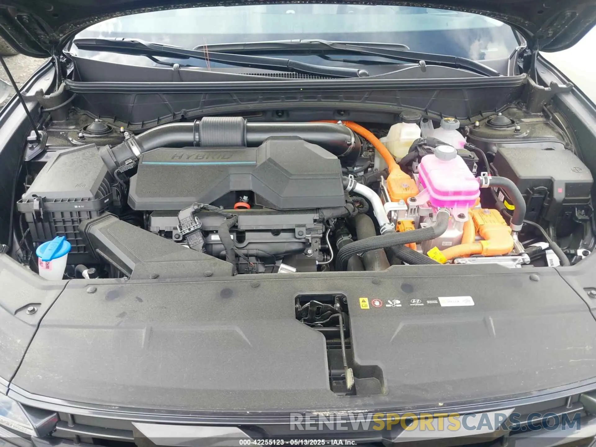 10 fotografías del automóvil dañado KM8JCDD1XSU323680 HYUNDAI TUCSON HYBRID 2025