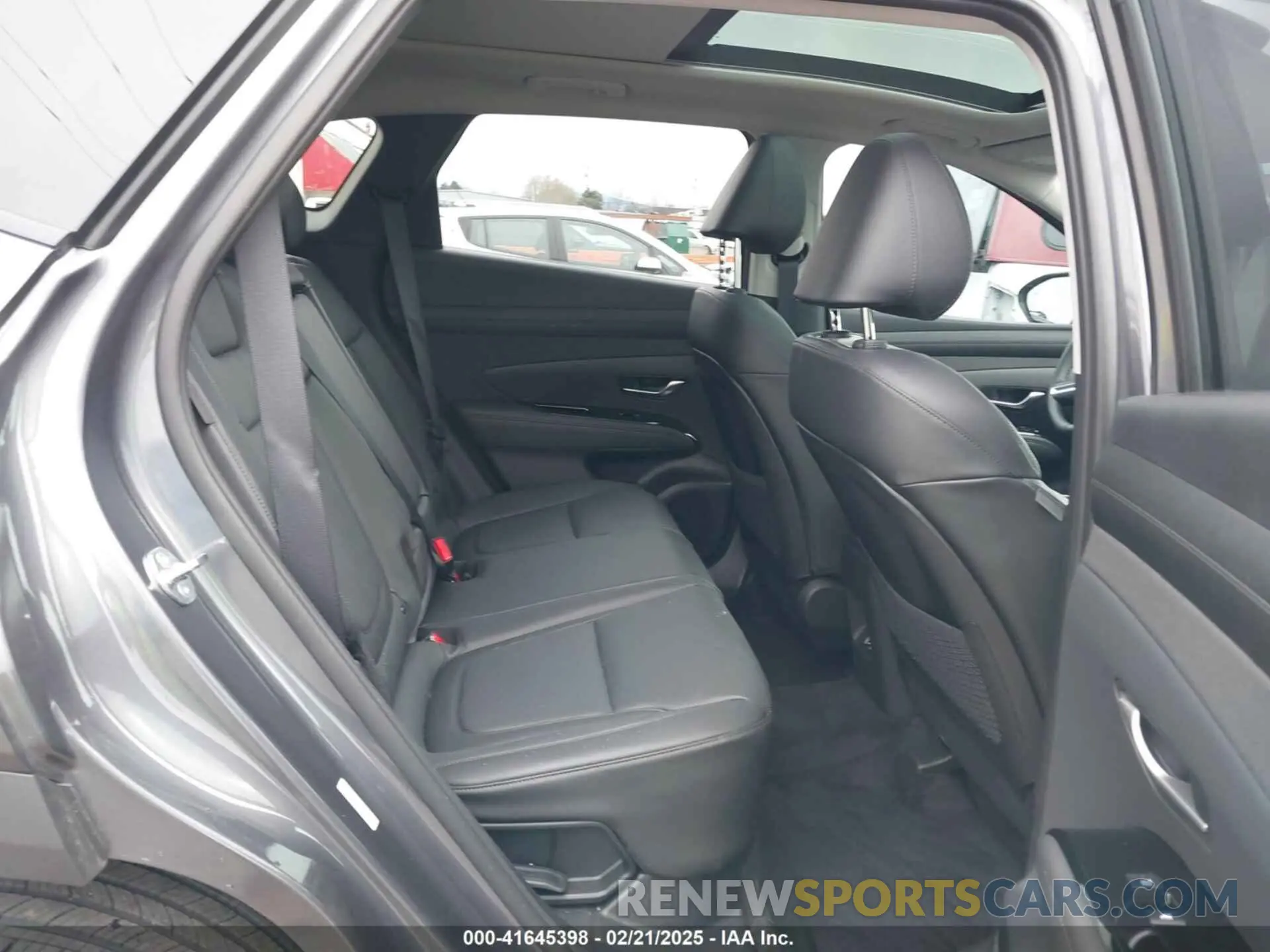 8 fotografías del automóvil dañado KM8JEDD18SU260671 HYUNDAI TUCSON HYBRID 2025