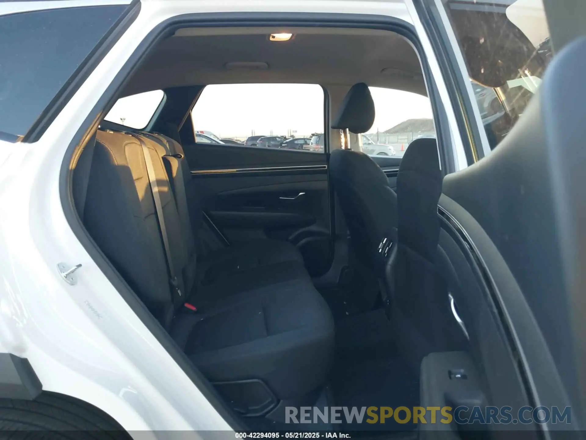 8 fotografías del automóvil dañado KM8JBDA24PU127385 HYUNDAI TUCSON PLUG-IN HYBRID 2023