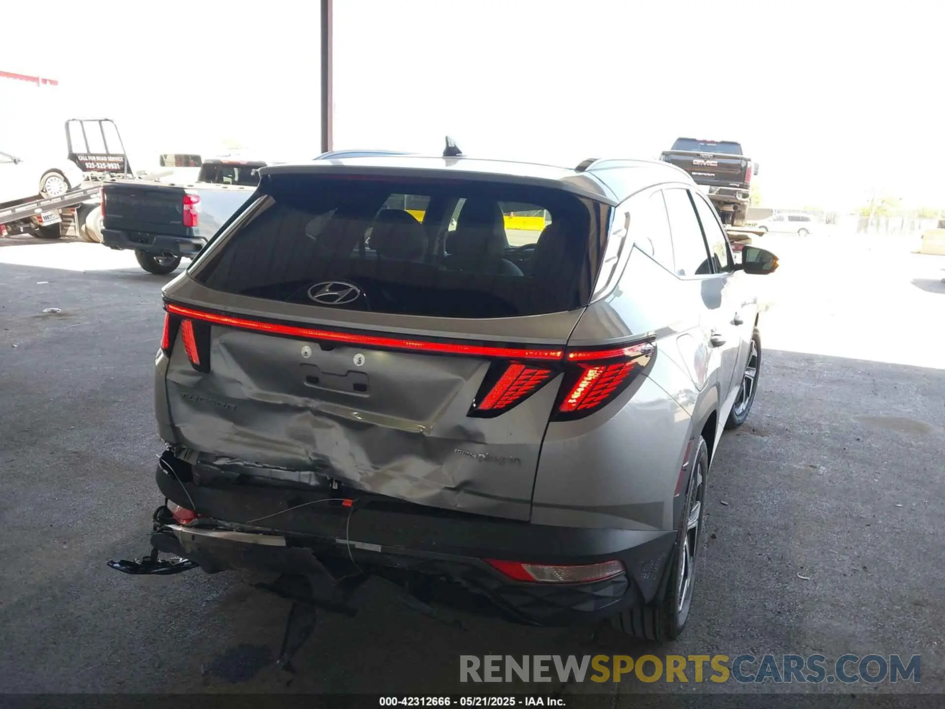 4 fotografías del automóvil dañado KM8JFDA27PU123335 HYUNDAI TUCSON PLUG-IN HYBRID 2023