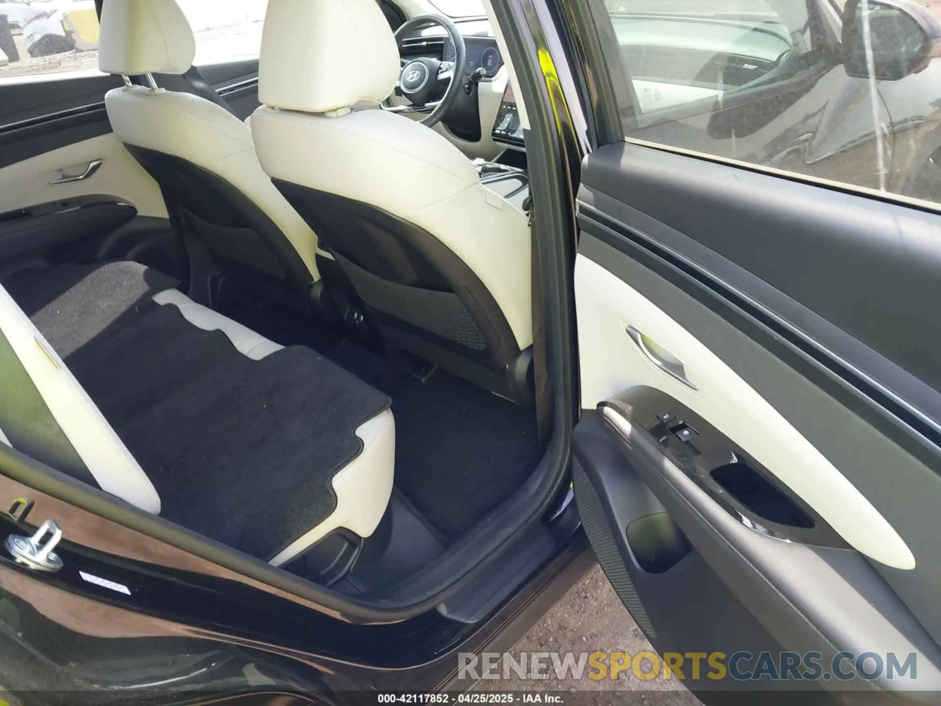 8 fotografías del automóvil dañado KM8JFDD20RU138807 HYUNDAI TUCSON PLUG-IN HYBRID 2024