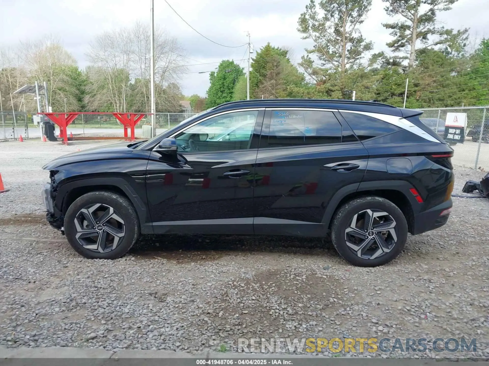 15 fotografías del automóvil dañado KM8JFDD23RU153639 HYUNDAI TUCSON PLUG-IN HYBRID 2024