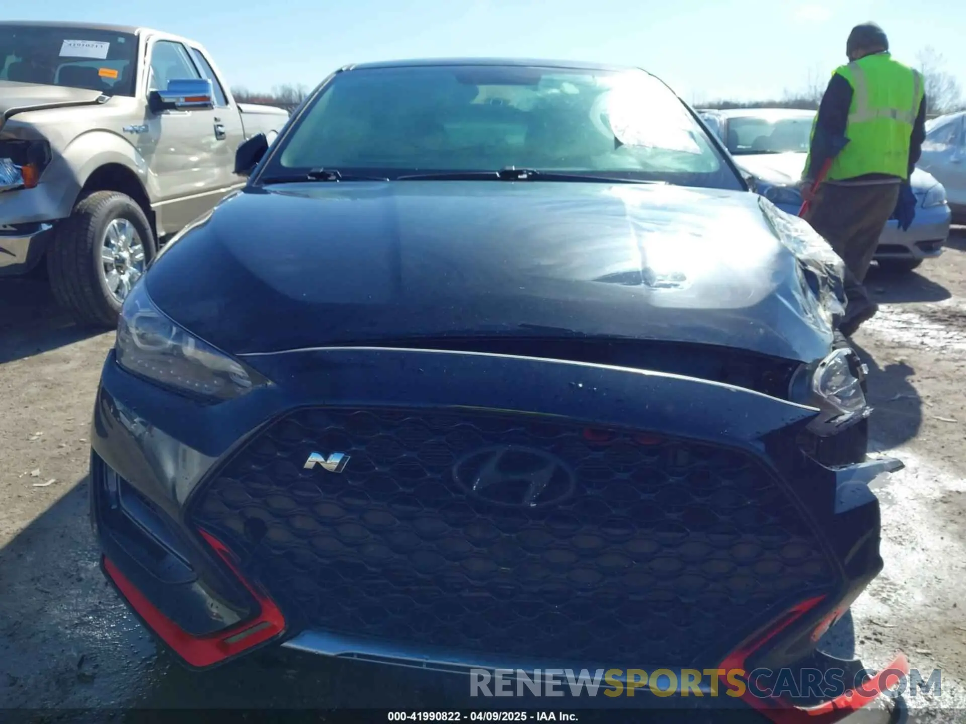12 fotografías del automóvil dañado KMHT36AH9KU002414 HYUNDAI VELOSTER 2019