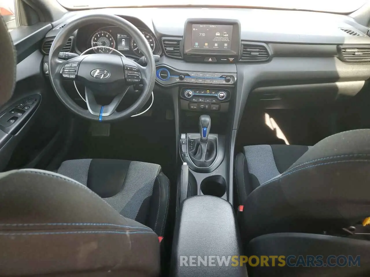 8 fotografías del automóvil dañado KMHTG6AF1KU017704 HYUNDAI VELOSTER 2019