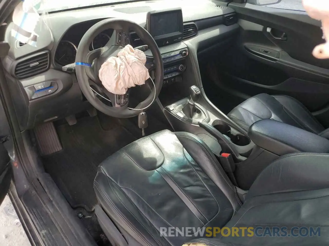 8 fotografías del automóvil dañado KMHTG6AF4KU013159 HYUNDAI VELOSTER 2019
