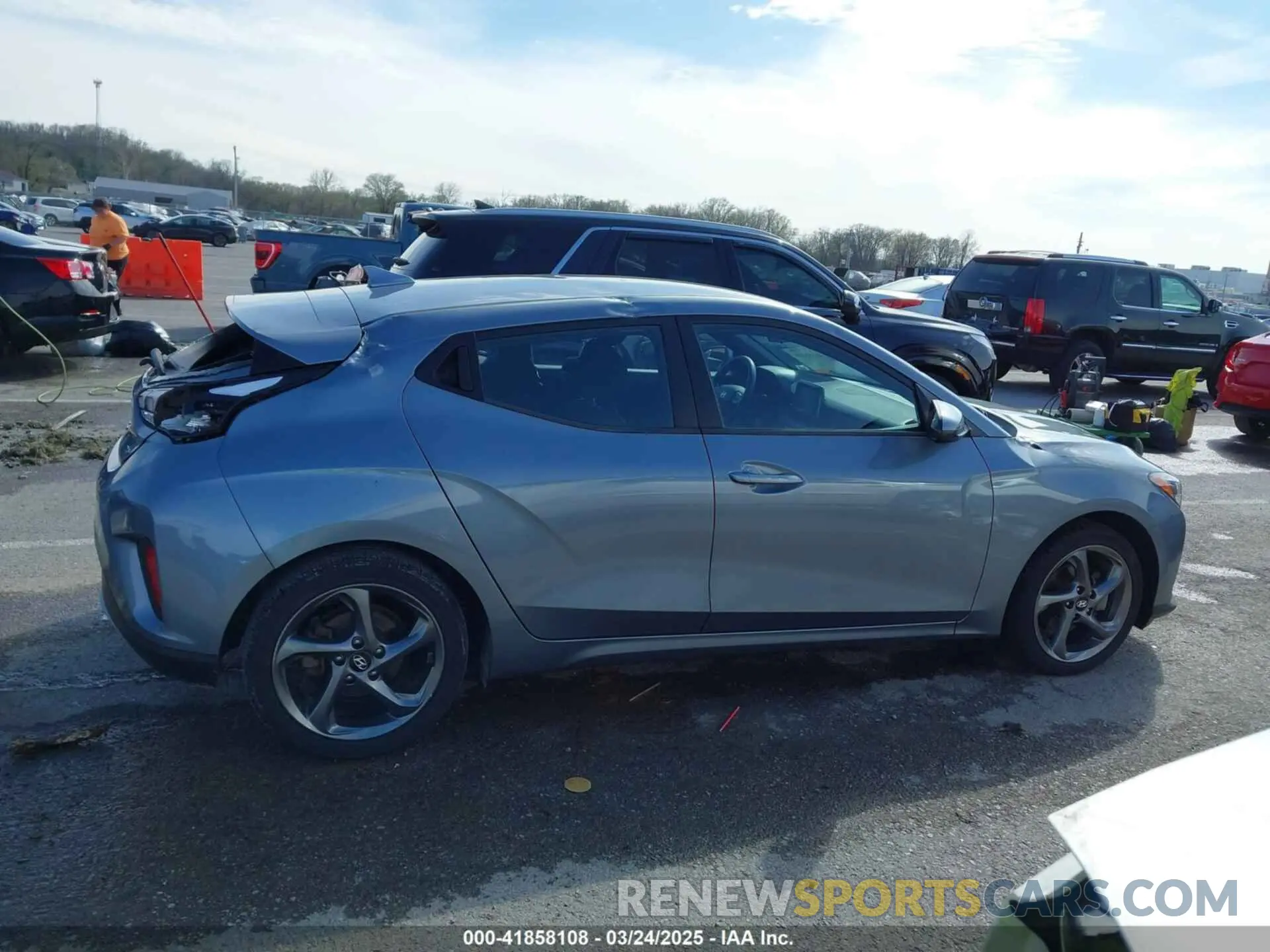 14 fotografías del automóvil dañado KMHTG6AF8KU010975 HYUNDAI VELOSTER 2019