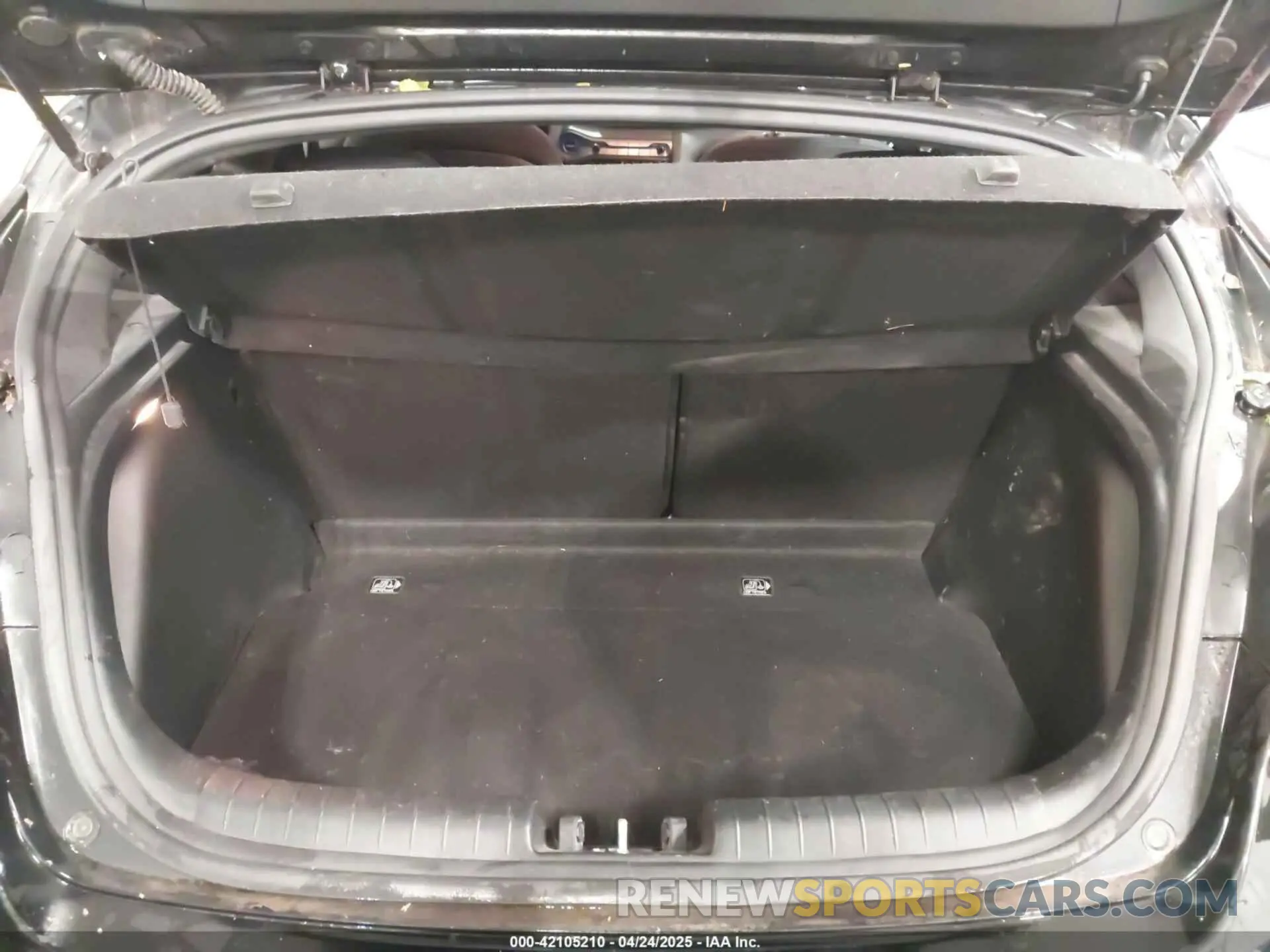 17 fotografías del automóvil dañado KMHTG6AFXKU011920 HYUNDAI VELOSTER 2019
