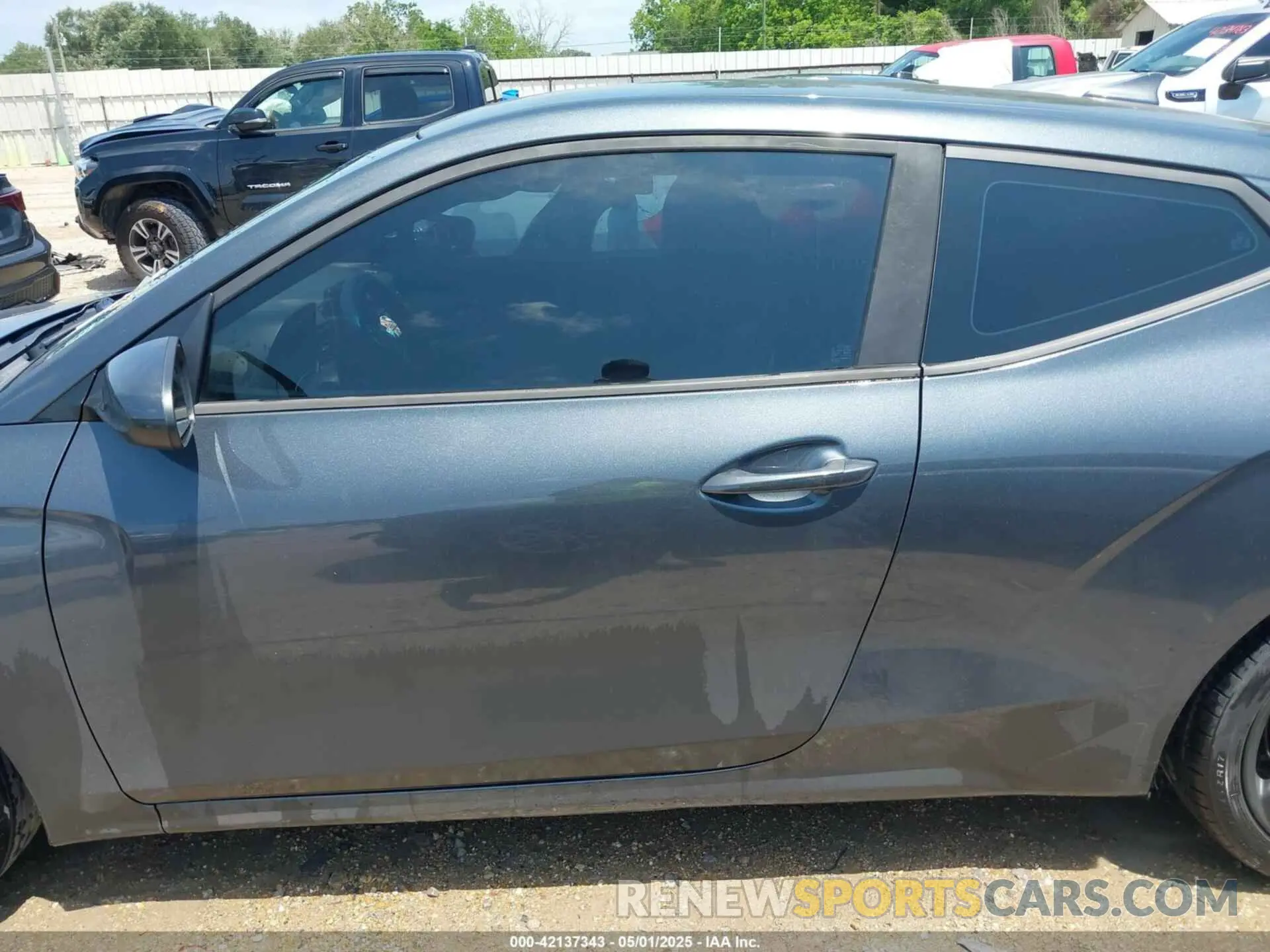 14 fotografías del automóvil dañado KMHTG6AFXKU016745 HYUNDAI VELOSTER 2019