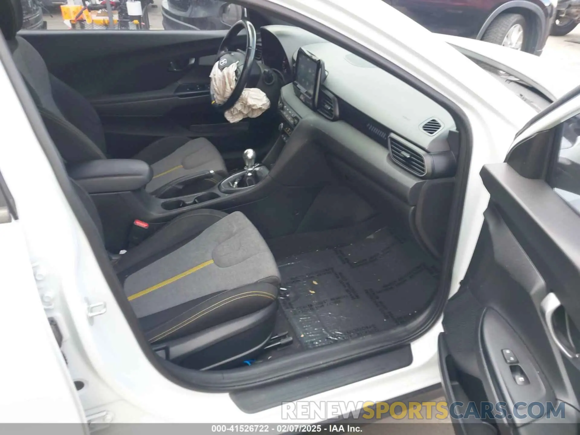 5 fotografías del automóvil dañado KMHTH6AB3KU020193 HYUNDAI VELOSTER 2019