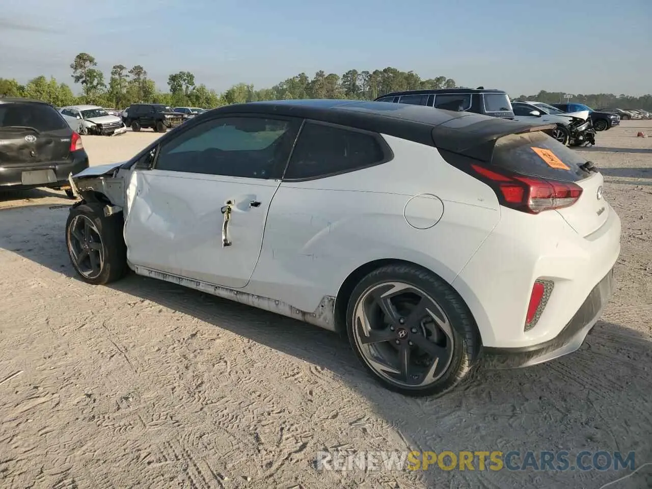 2 fotografías del automóvil dañado KMHTH6AB4KU009686 HYUNDAI VELOSTER 2019
