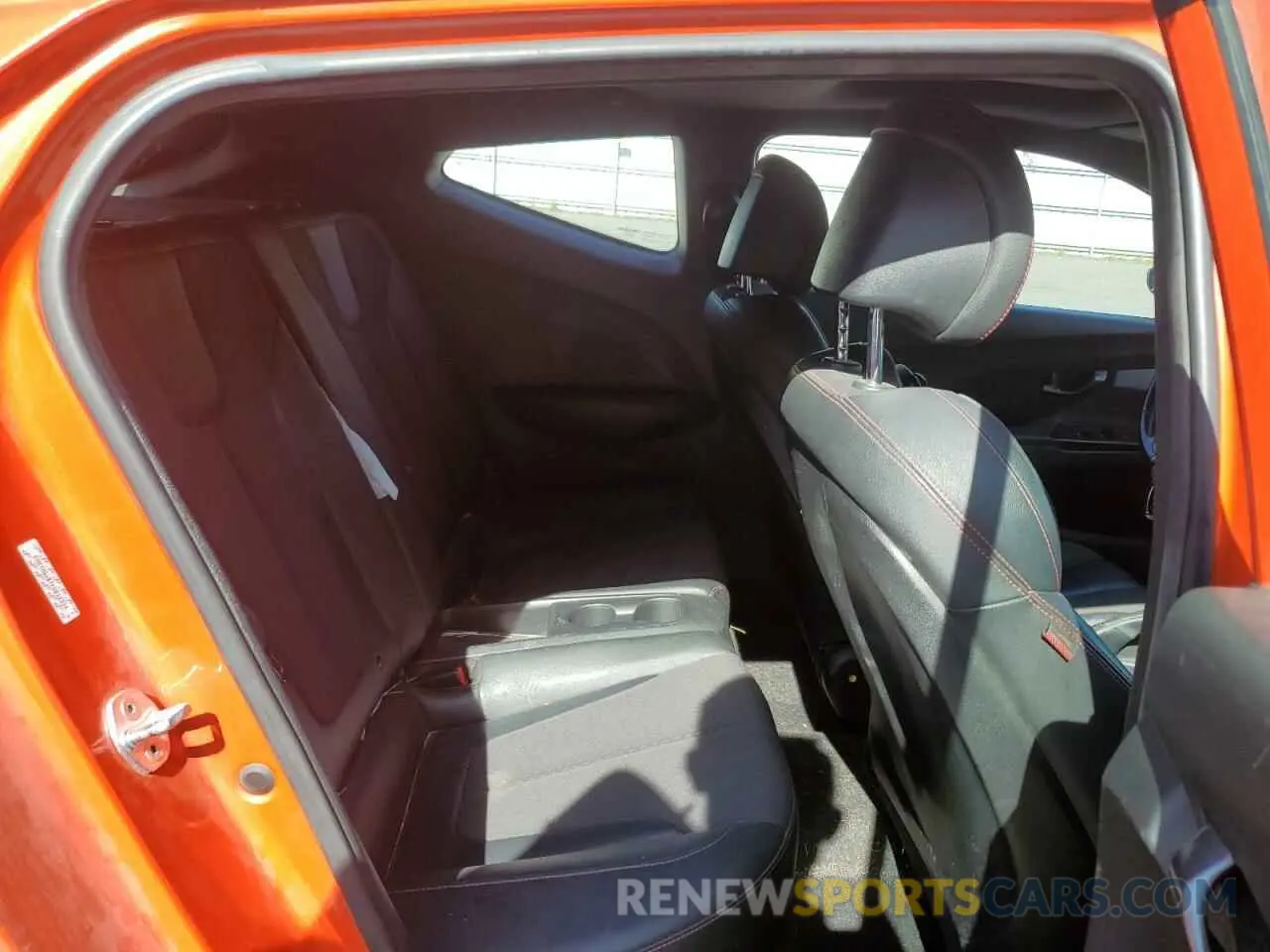 11 fotografías del automóvil dañado KMHTH6AB7KU012324 HYUNDAI VELOSTER 2019
