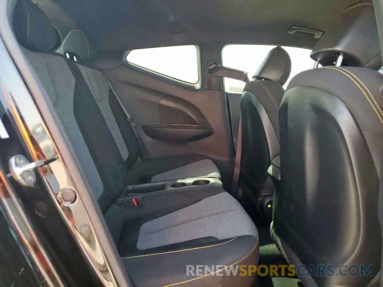 10 fotografías del automóvil dañado KMHTH6AB8KU016026 HYUNDAI VELOSTER 2019