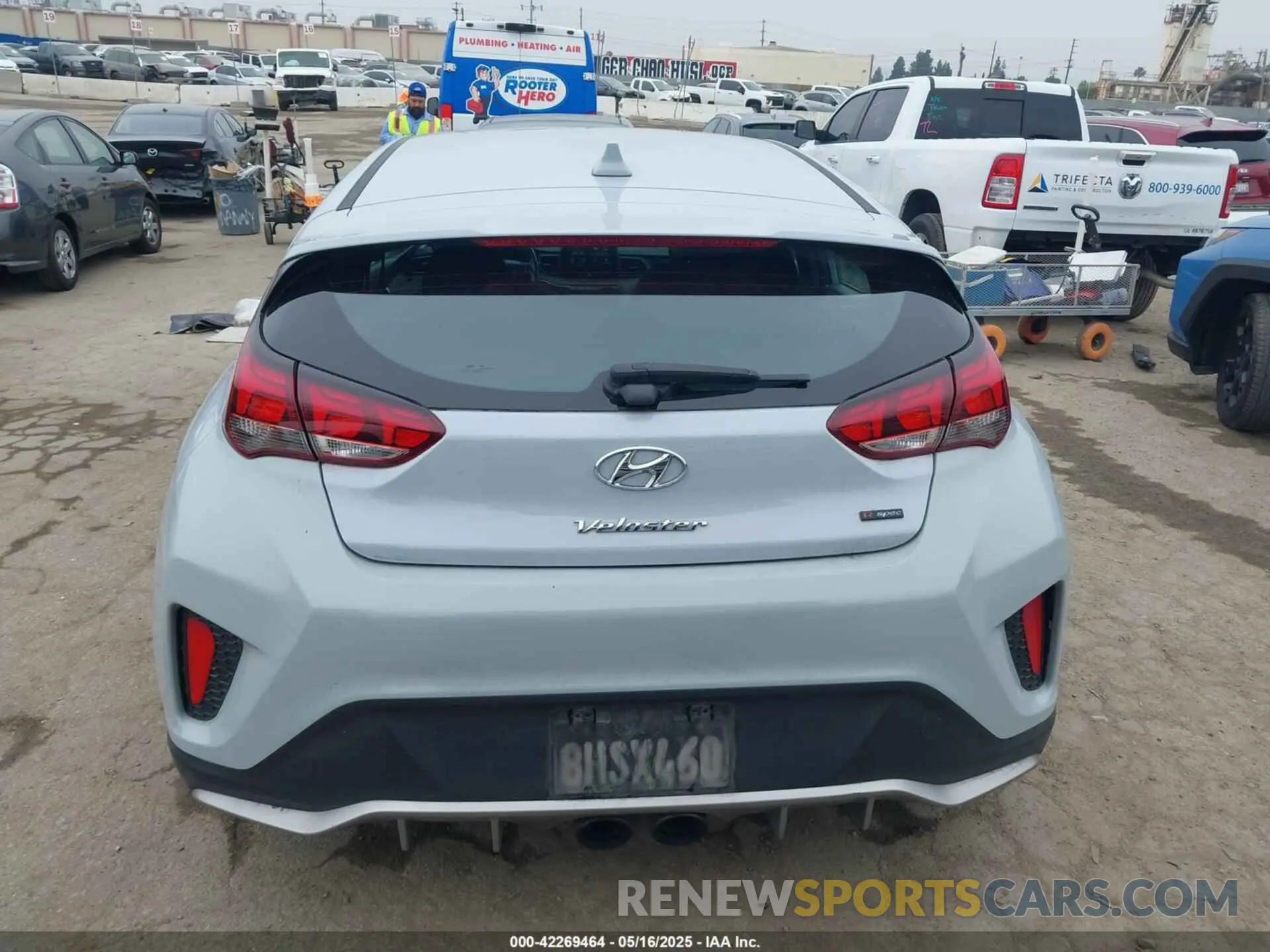 17 fotografías del automóvil dañado KMHTH6ABXKU007246 HYUNDAI VELOSTER 2019