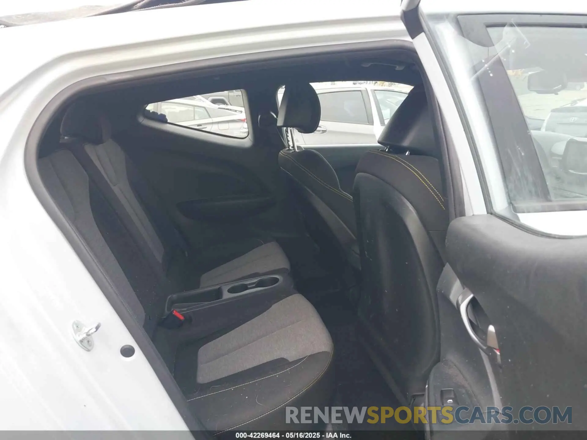 8 fotografías del automóvil dañado KMHTH6ABXKU007246 HYUNDAI VELOSTER 2019