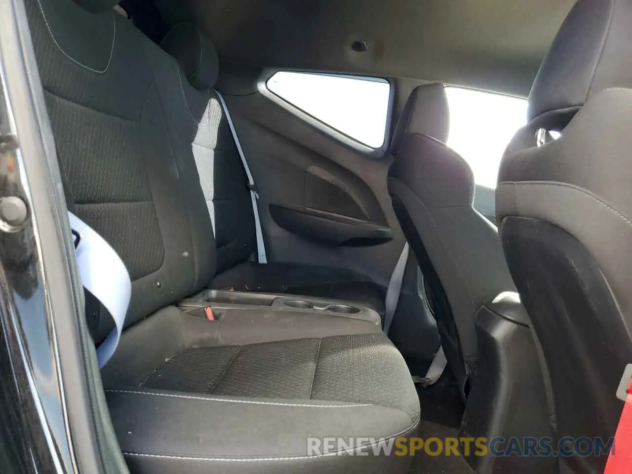 10 fotografías del automóvil dañado KMHT36AH6LU005983 HYUNDAI VELOSTER 2020