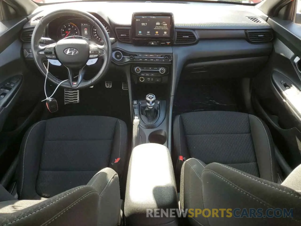 8 fotografías del automóvil dañado KMHT36AH8LU006018 HYUNDAI VELOSTER 2020