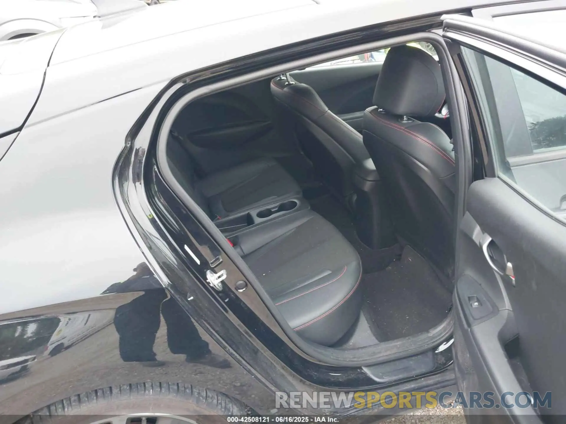 8 fotografías del automóvil dañado KMHTG6AF3LU023862 HYUNDAI VELOSTER 2020