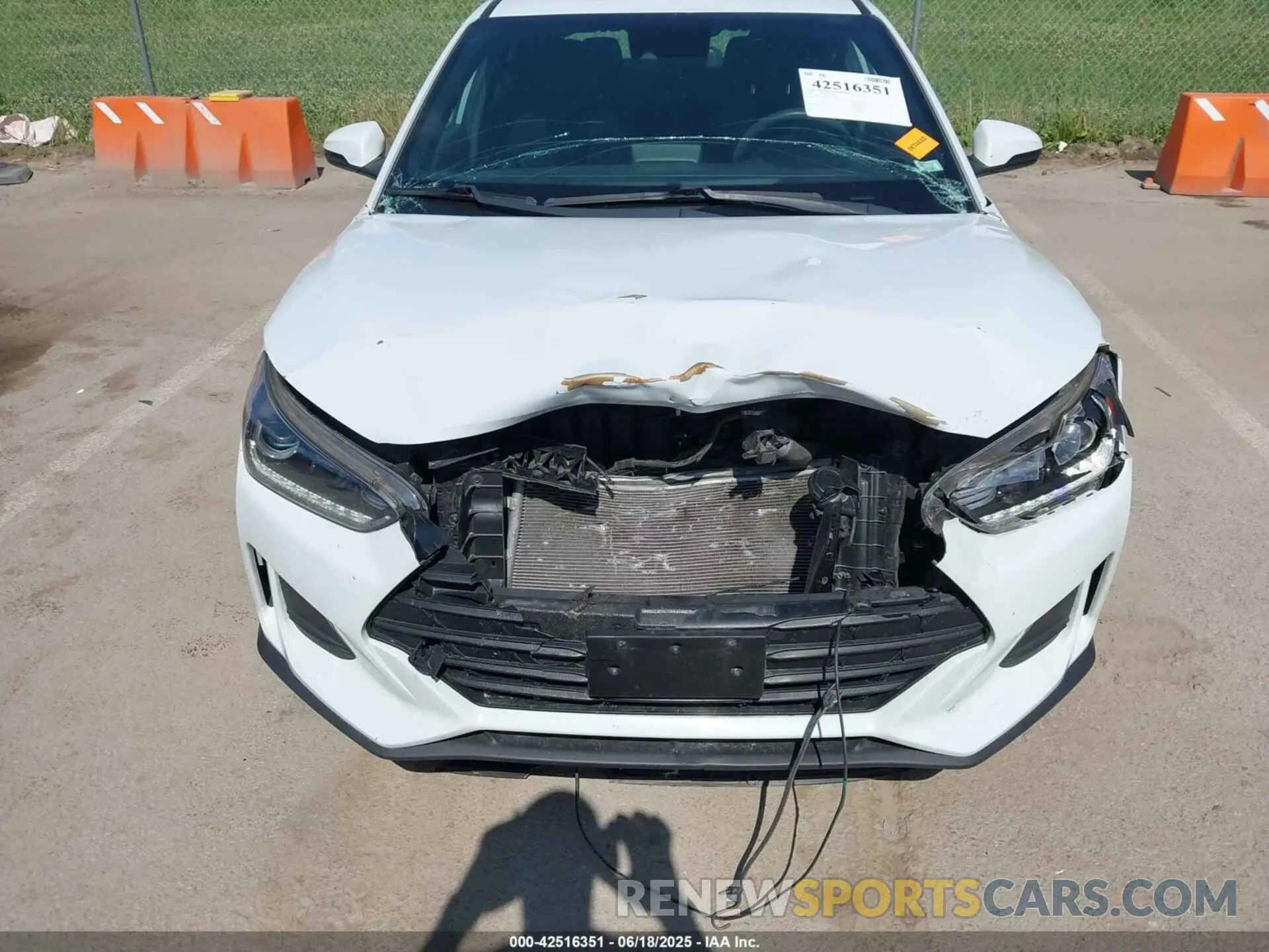 6 fotografías del automóvil dañado KMHTG6AF5LU020784 HYUNDAI VELOSTER 2020