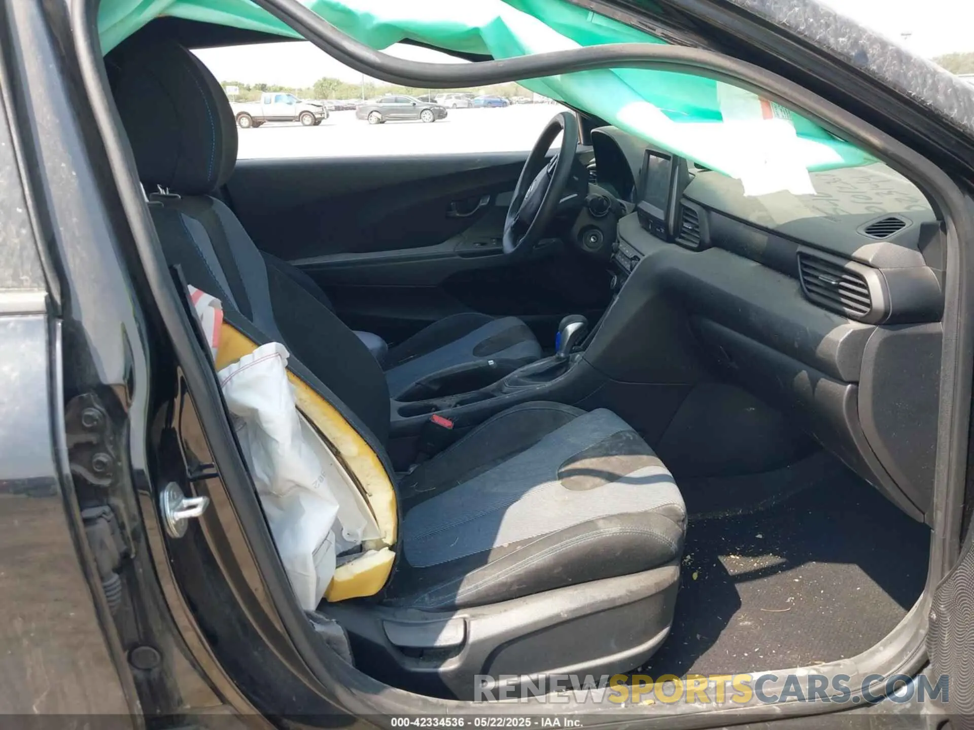 5 fotografías del automóvil dañado KMHTG6AF6LU023144 HYUNDAI VELOSTER 2020