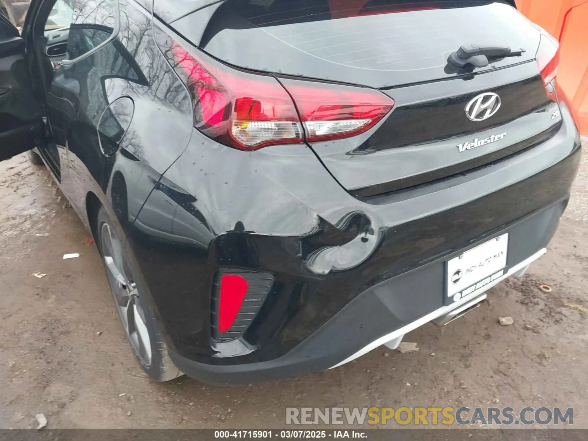 17 fotografías del automóvil dañado KMHTG6AF7LU022052 HYUNDAI VELOSTER 2020