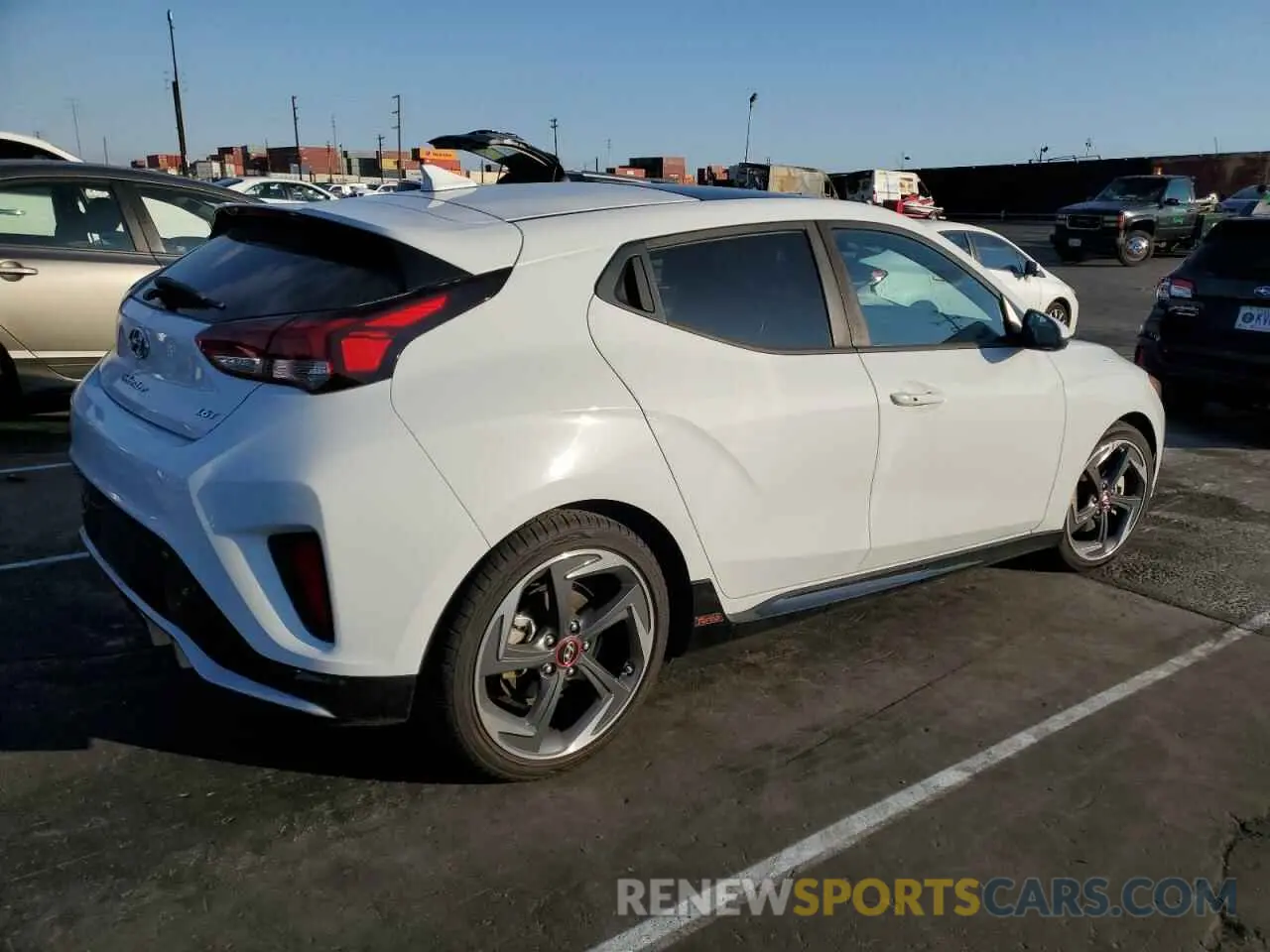 3 fotografías del automóvil dañado KMHTH6AB6LU032131 HYUNDAI VELOSTER 2020