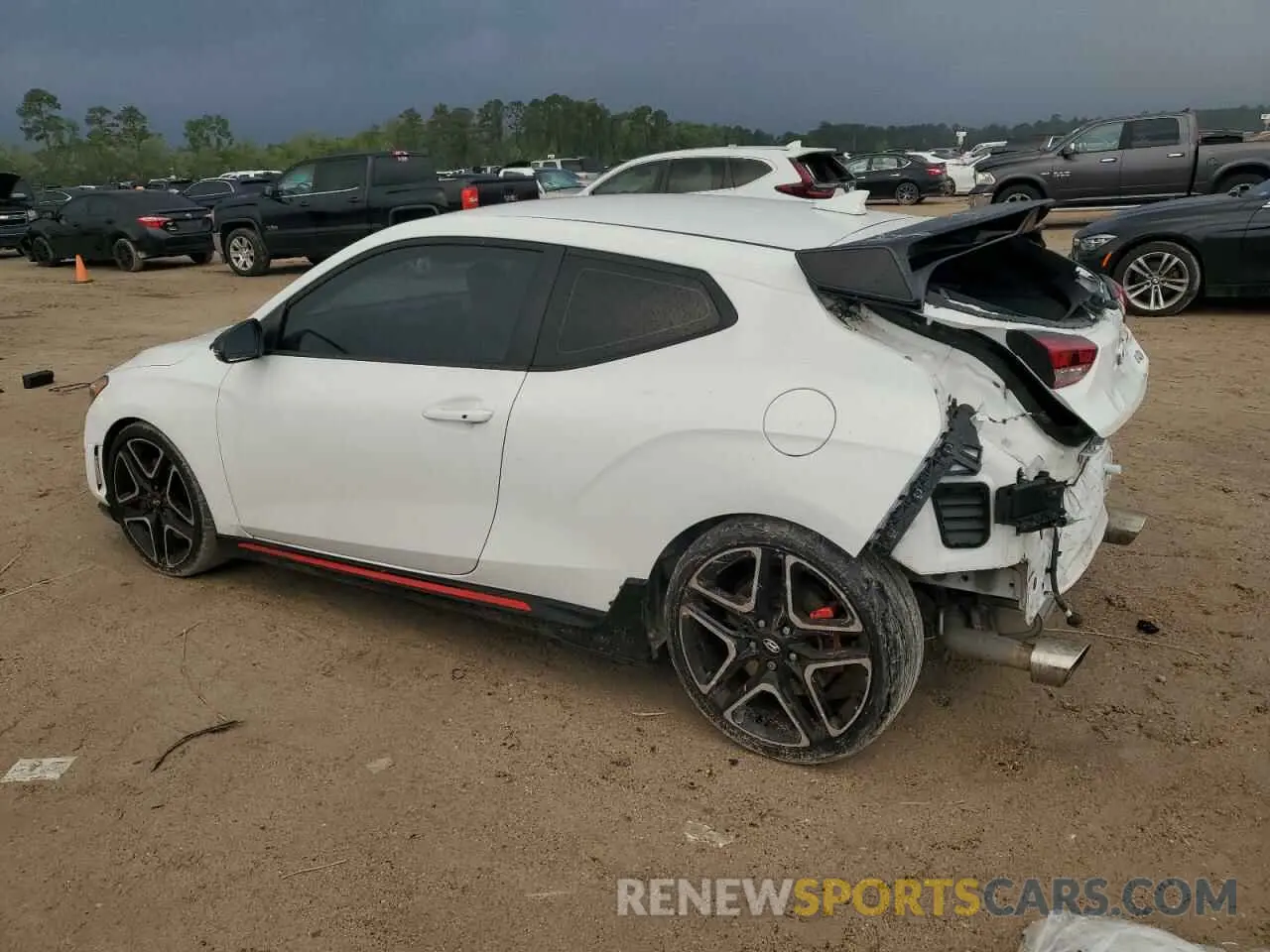 2 fotografías del automóvil dañado KMHT36AH9MU011200 HYUNDAI VELOSTER 2021
