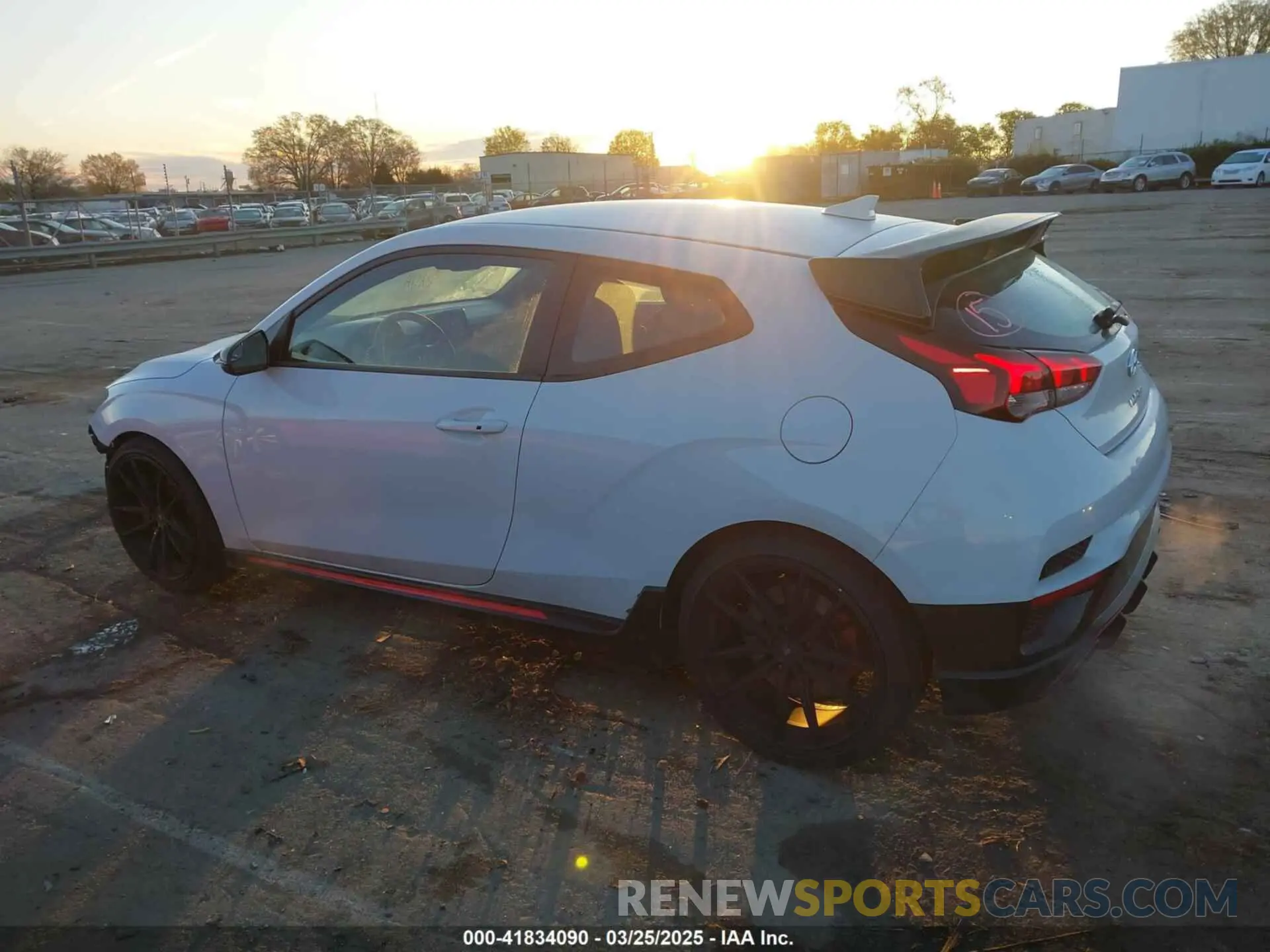 14 fotografías del automóvil dañado KMHT36AH9LU003354 HYUNDAI VELOSTER N 2020