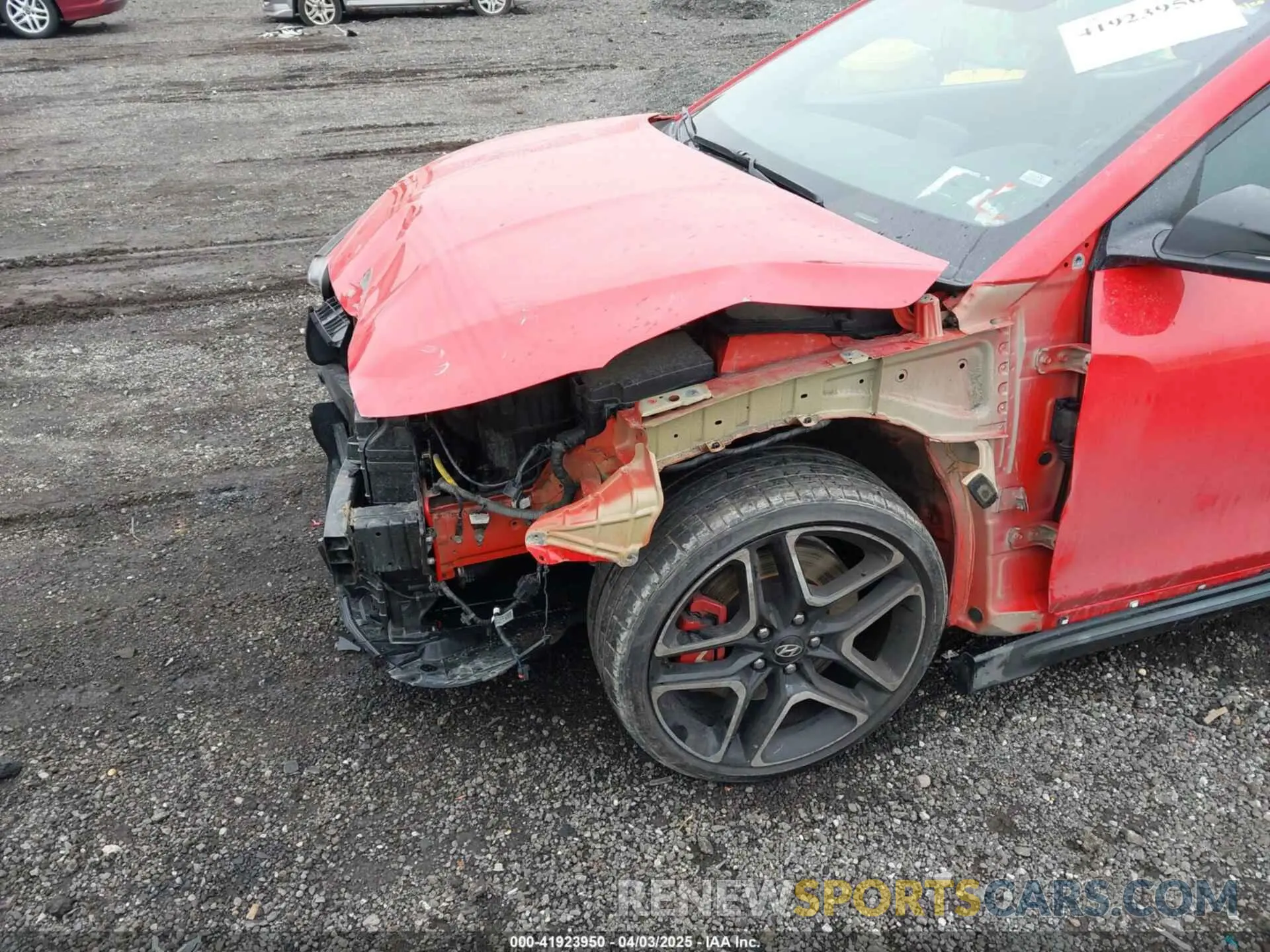 18 fotografías del automóvil dañado KMHT36AH9LU004052 HYUNDAI VELOSTER N 2020