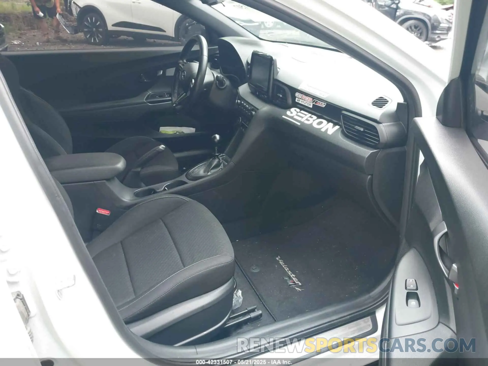 5 fotografías del automóvil dañado KMHT36AHXLU003718 HYUNDAI VELOSTER N 2020