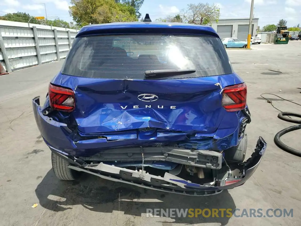 6 fotografías del automóvil dañado KMHRB8A30LU018208 HYUNDAI VENUE 2020