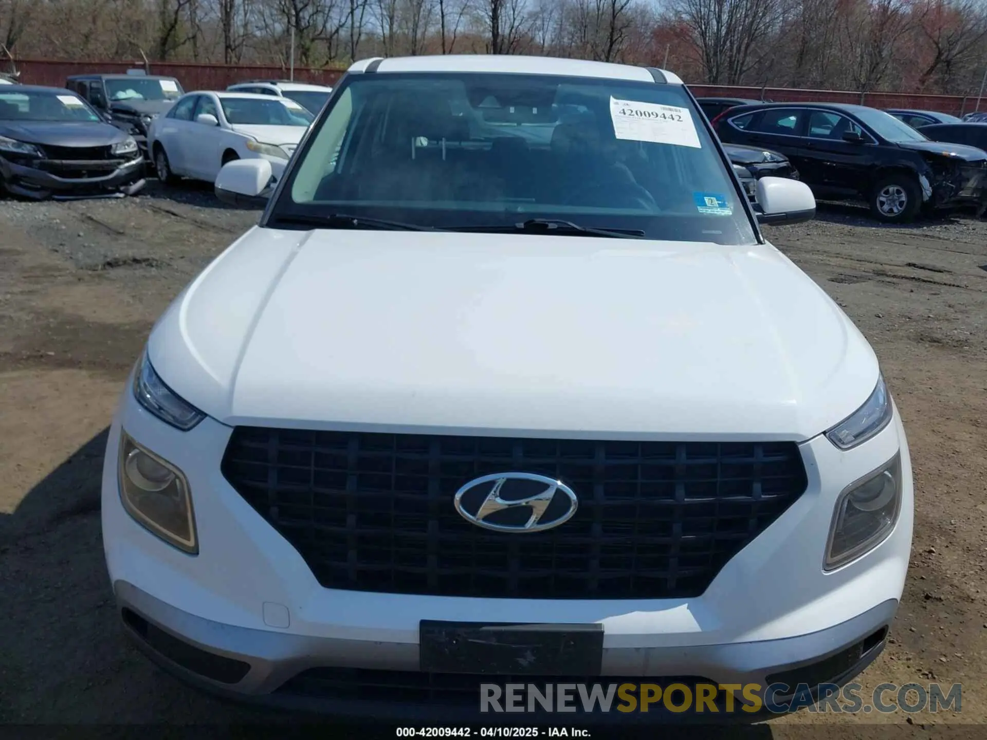 12 fotografías del automóvil dañado KMHRB8A33LU027520 HYUNDAI VENUE 2020