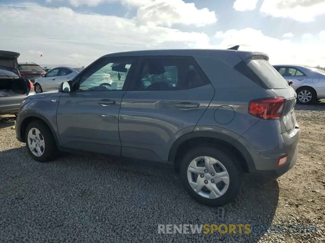 2 fotografías del automóvil dañado KMHRB8A34LU030202 HYUNDAI VENUE 2020