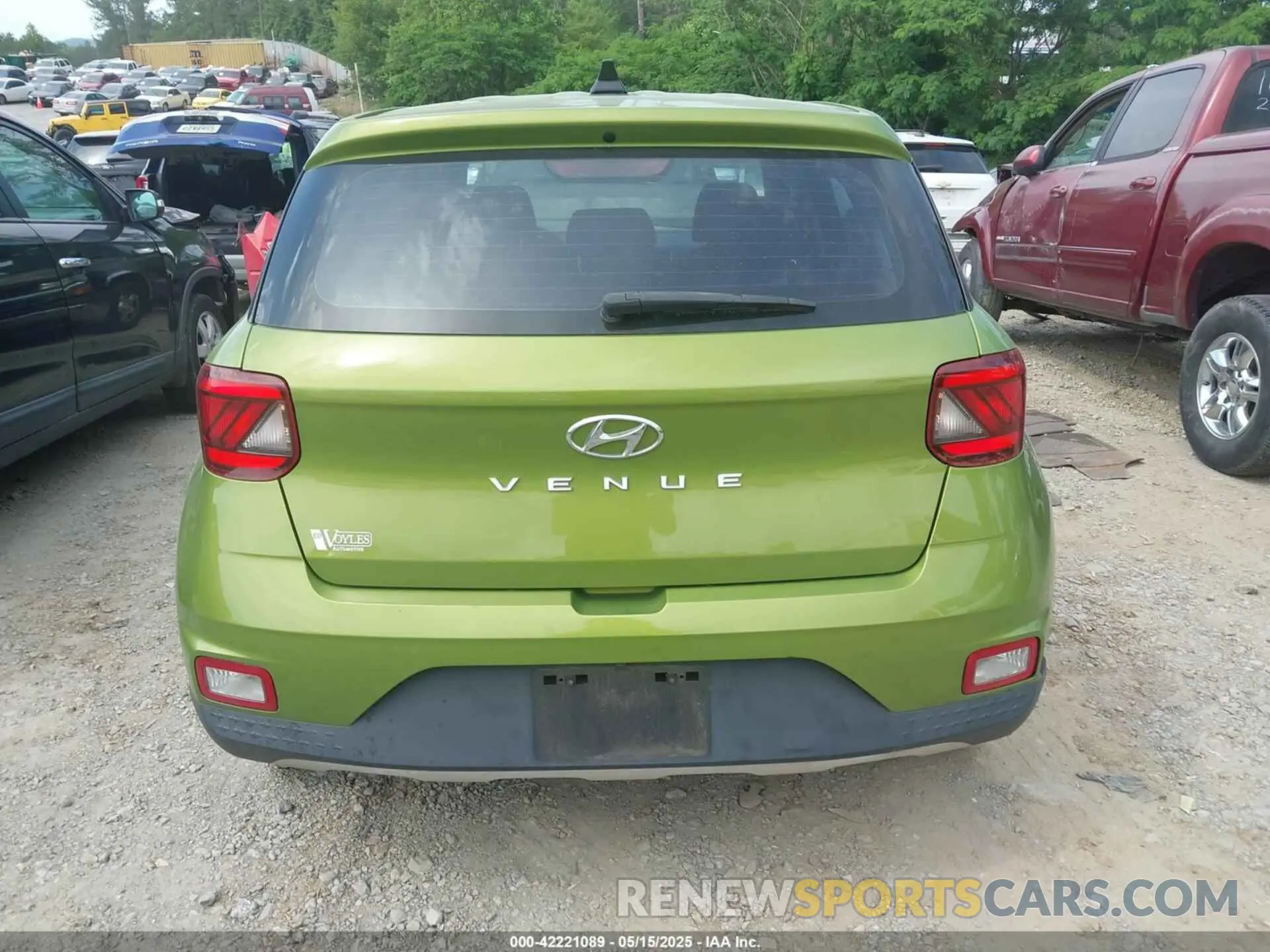 16 fotografías del automóvil dañado KMHRB8A35LU039345 HYUNDAI VENUE 2020