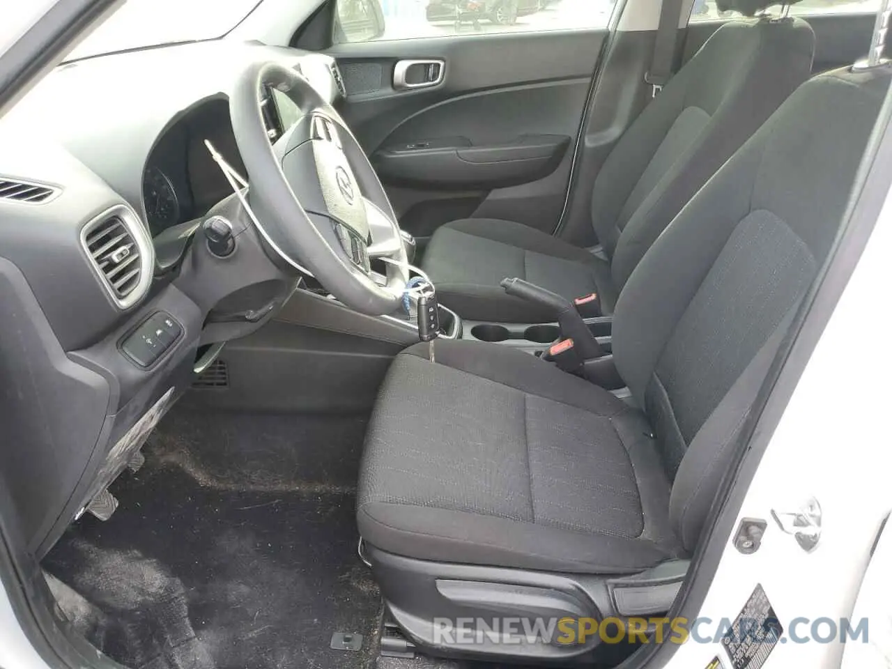 7 fotografías del automóvil dañado KMHRB8A36LU028919 HYUNDAI VENUE 2020