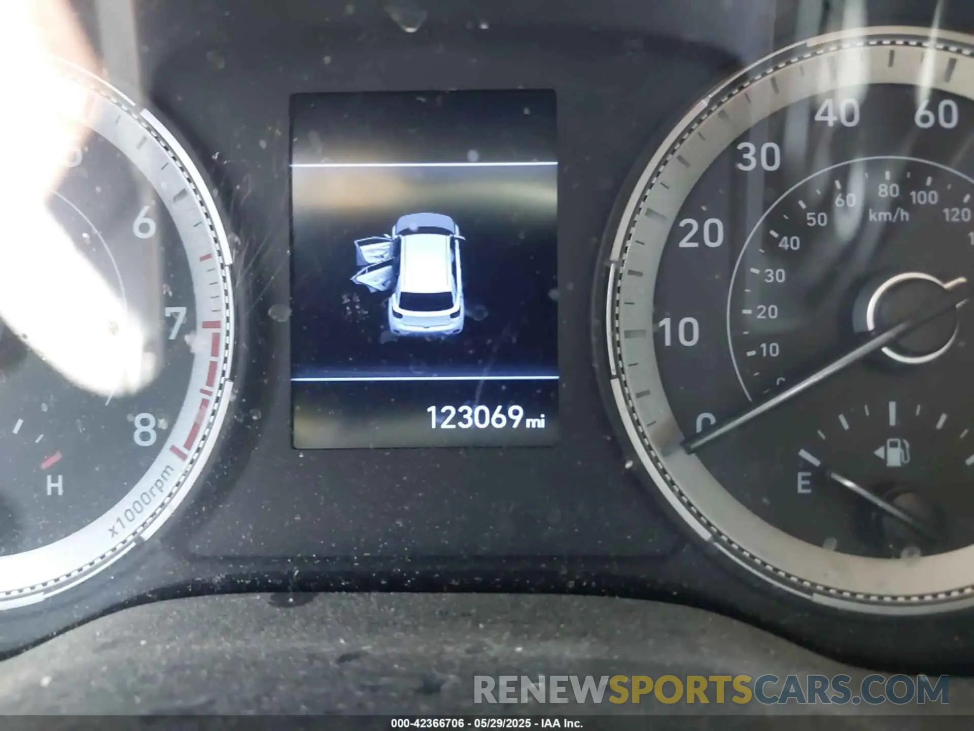 14 fotografías del automóvil dañado KMHRB8A36LU030024 HYUNDAI VENUE 2020