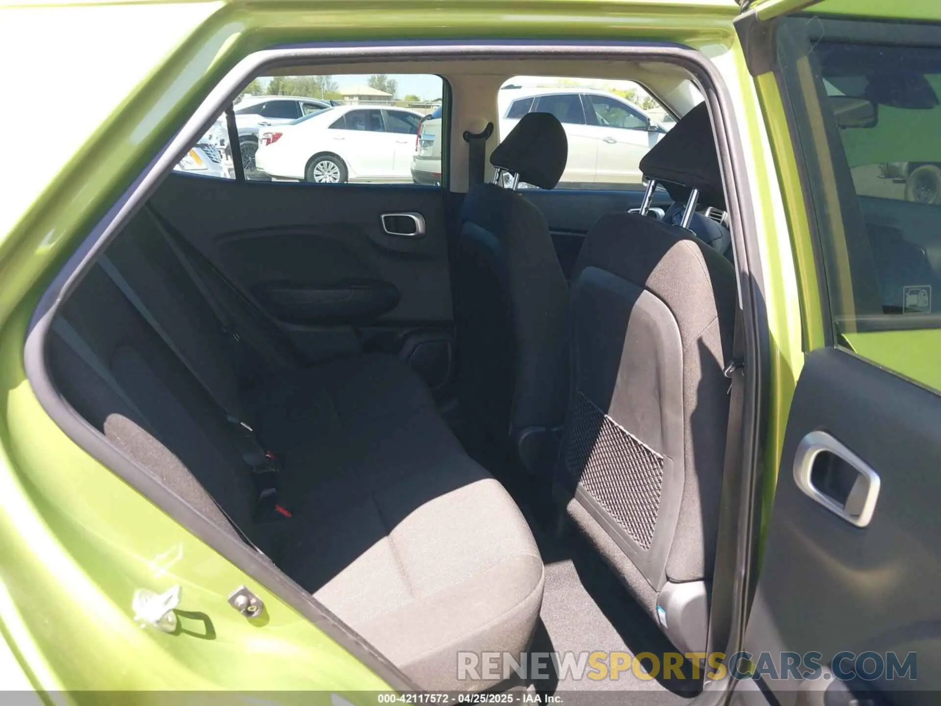 8 fotografías del automóvil dañado KMHRB8A38LU044569 HYUNDAI VENUE 2020