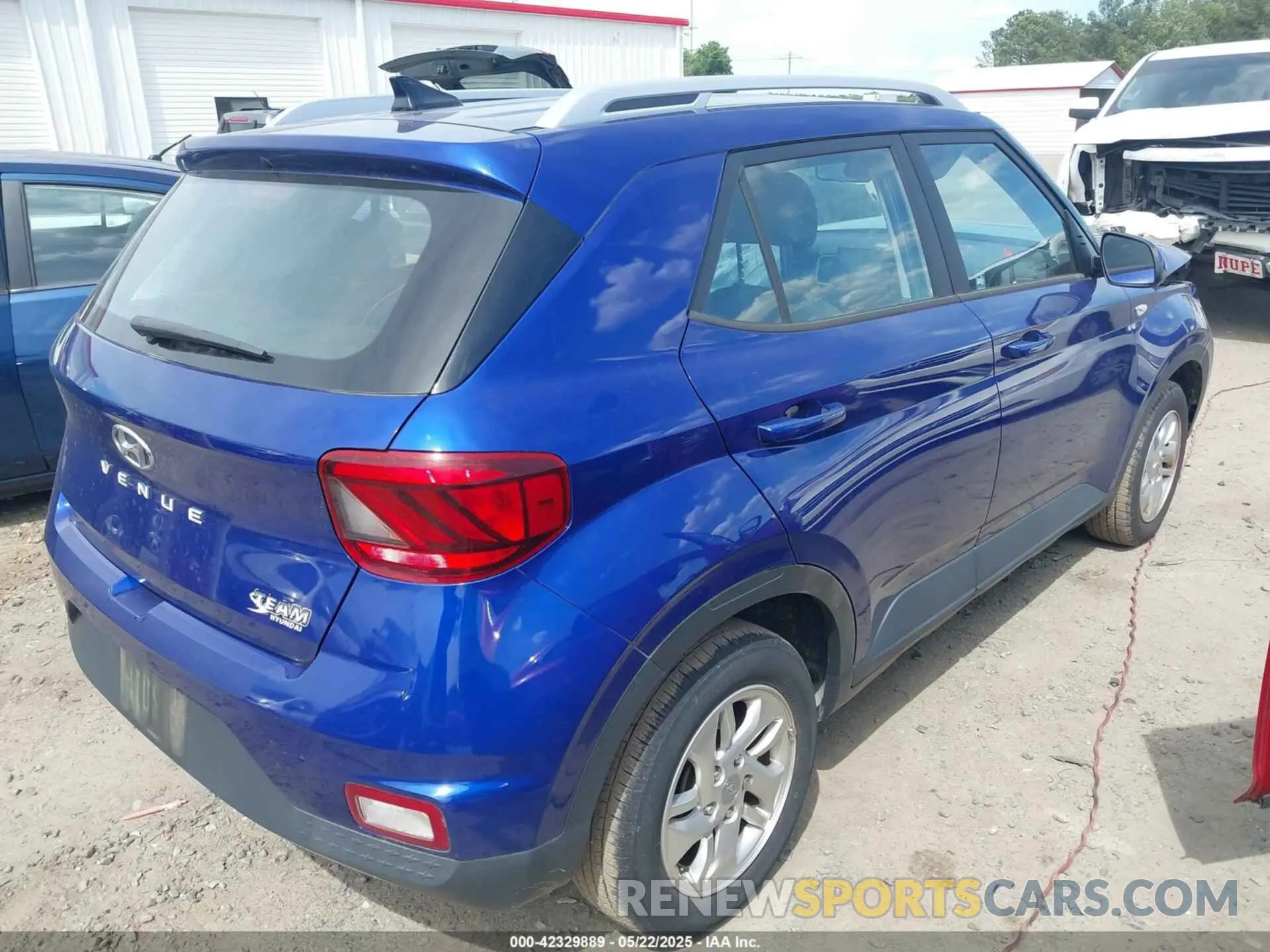 4 fotografías del automóvil dañado KMHRC8A34LU036434 HYUNDAI VENUE 2020