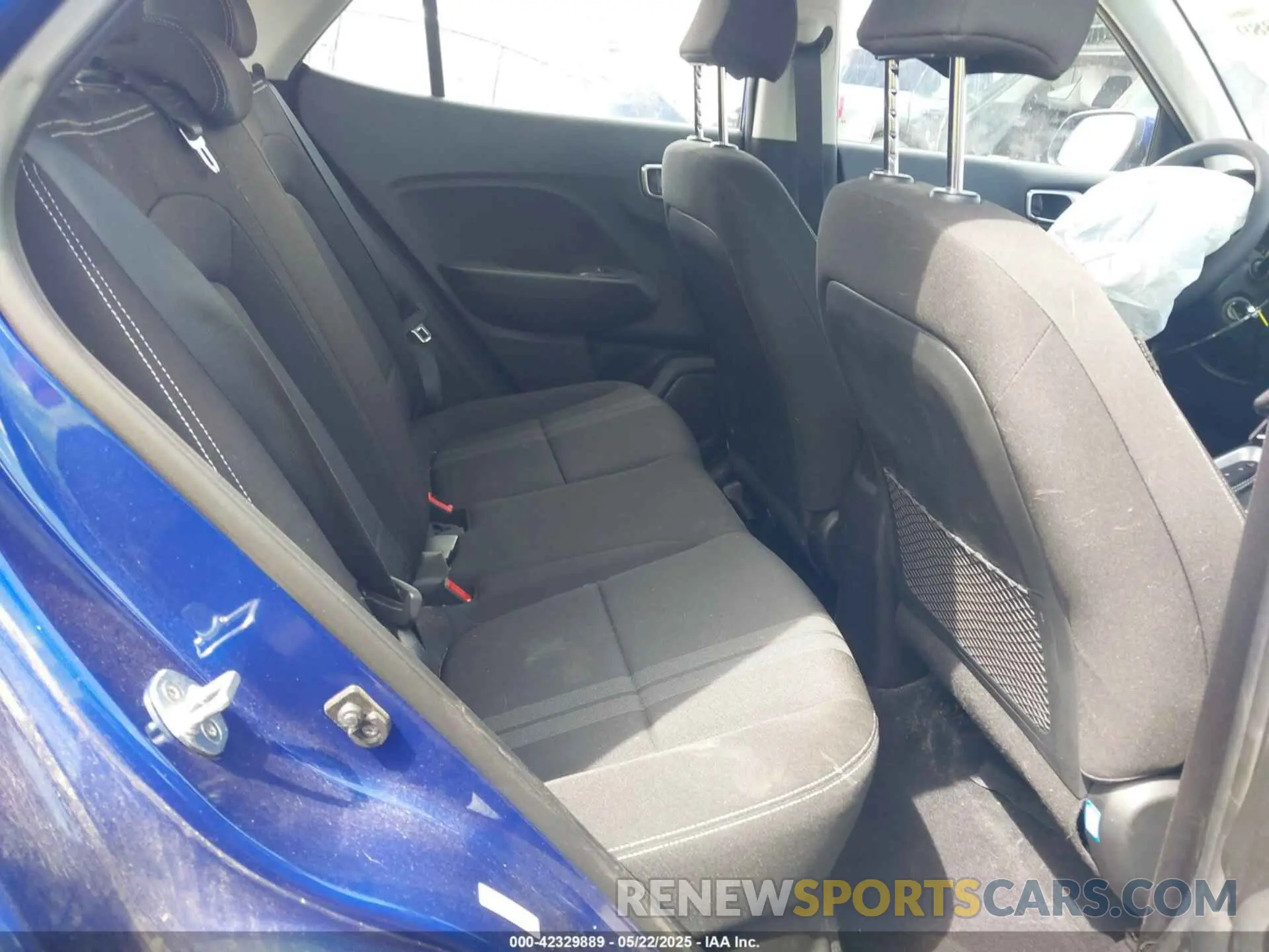 8 fotografías del automóvil dañado KMHRC8A34LU036434 HYUNDAI VENUE 2020