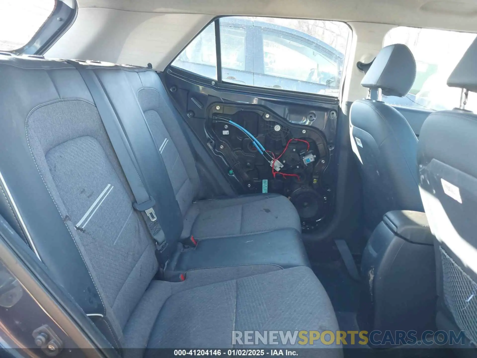 8 fotografías del automóvil dañado KMHRC8A34LU047689 HYUNDAI VENUE 2020