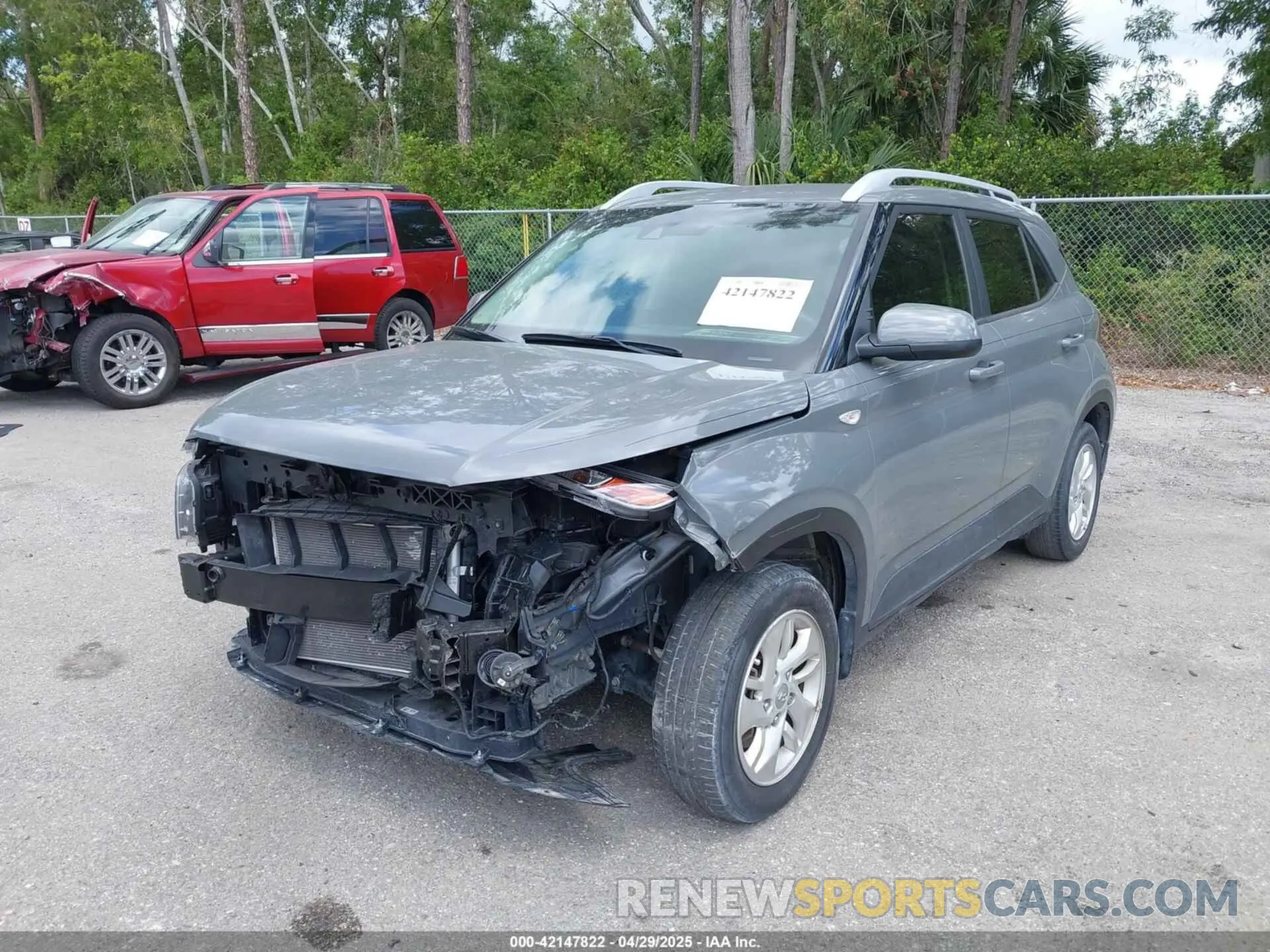 6 fotografías del automóvil dañado KMHRC8A36LU035740 HYUNDAI VENUE 2020