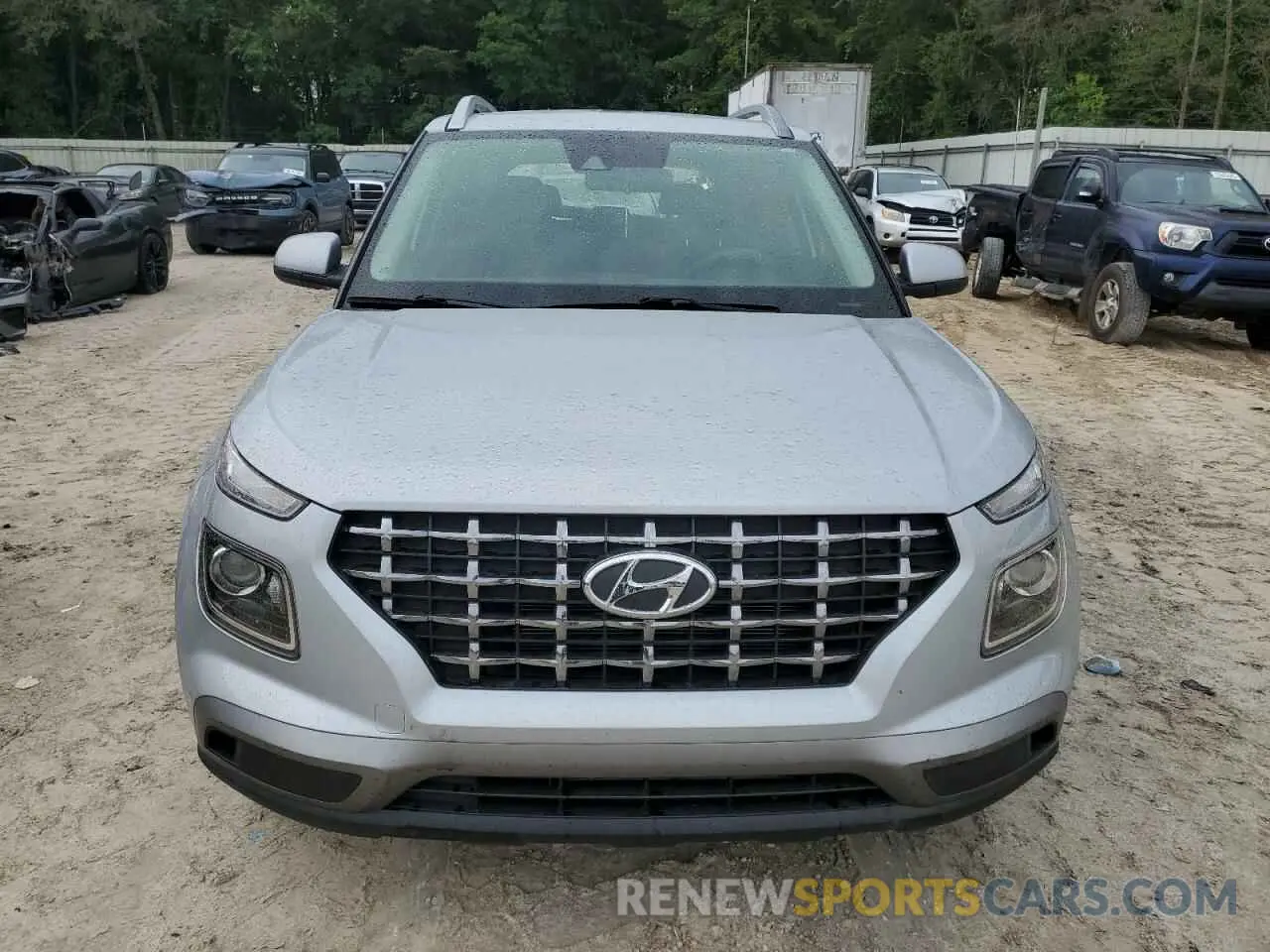 5 fotografías del automóvil dañado KMHRC8A38LU017613 HYUNDAI VENUE 2020
