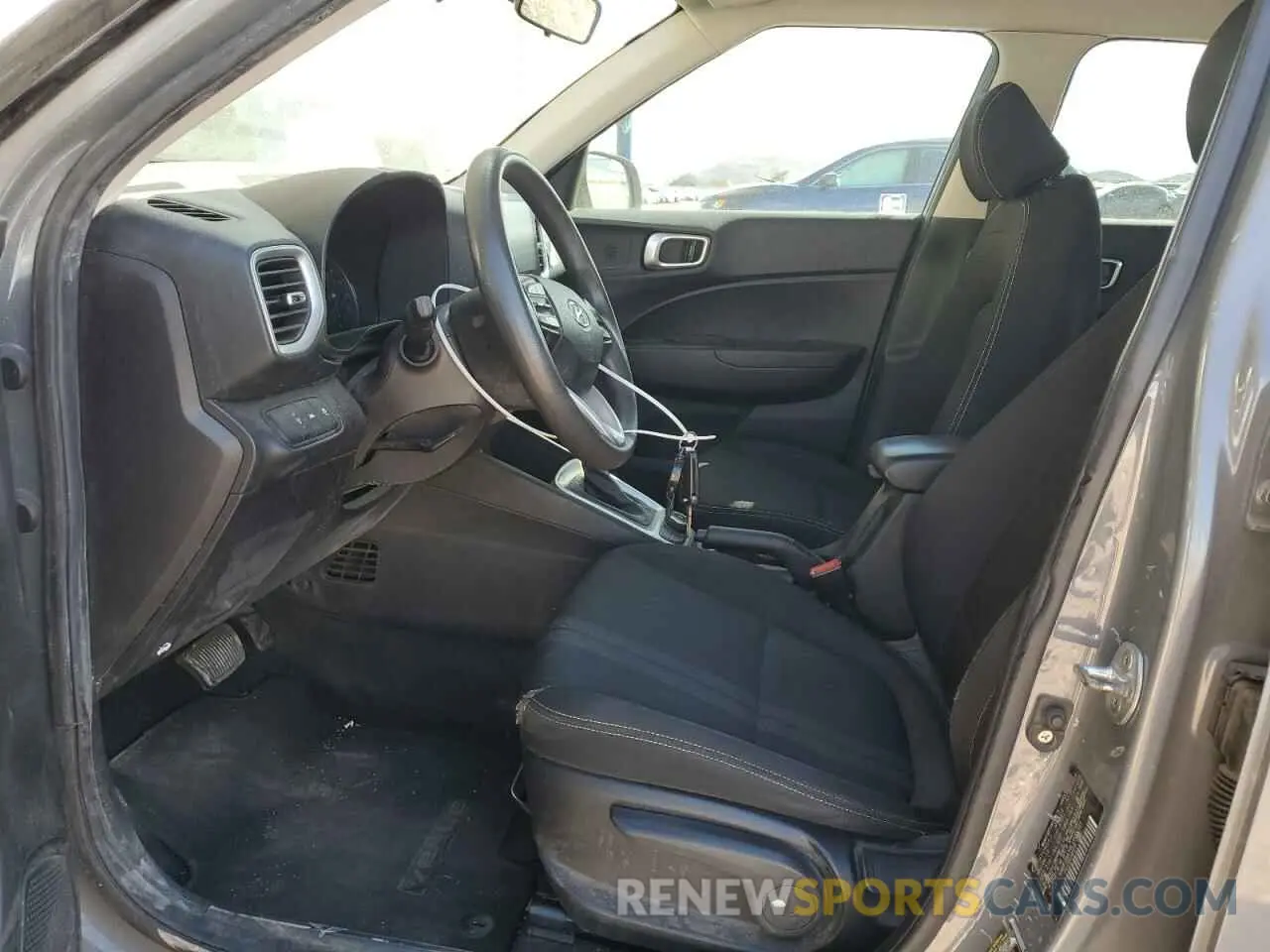 7 fotografías del automóvil dañado KMHRC8A39LU025381 HYUNDAI VENUE 2020