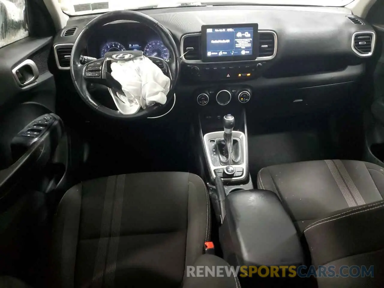 8 fotografías del automóvil dañado KMHRC8A3XLU032338 HYUNDAI VENUE 2020