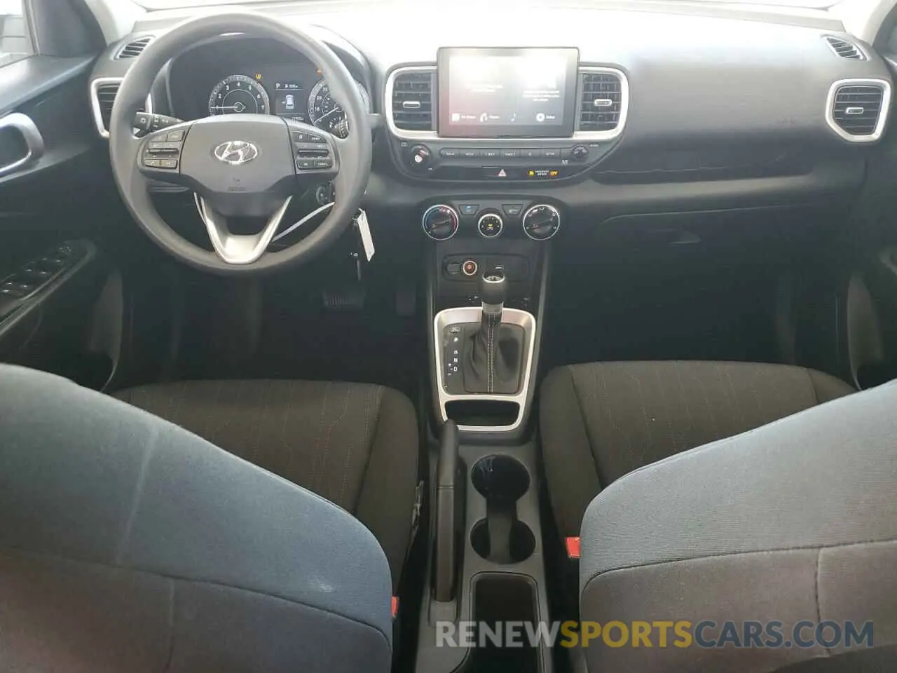 8 fotografías del automóvil dañado KMHRB8A32MU114729 HYUNDAI VENUE 2021