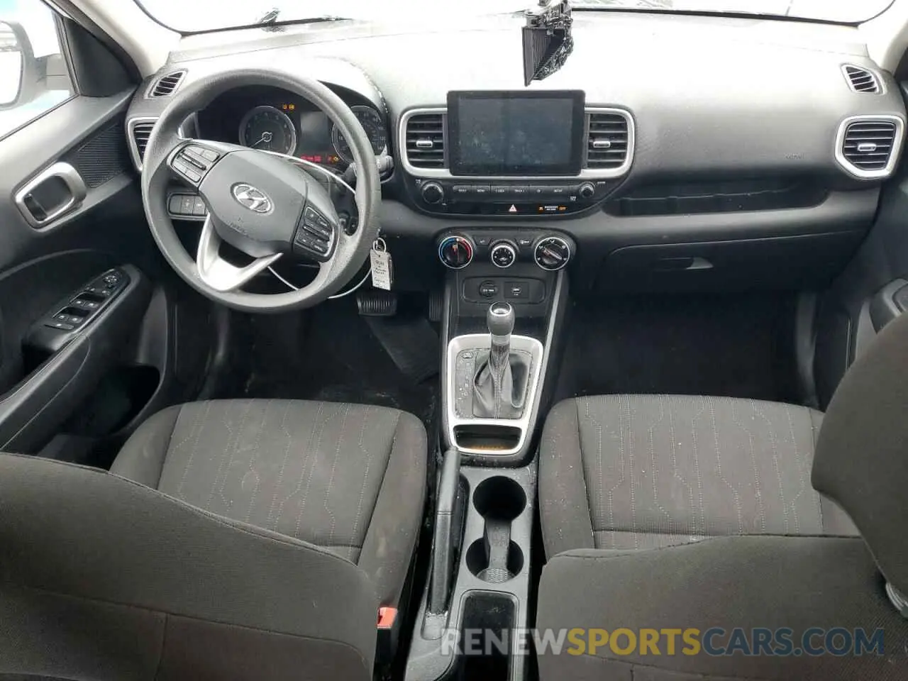 8 fotografías del automóvil dañado KMHRB8A34MU067106 HYUNDAI VENUE 2021