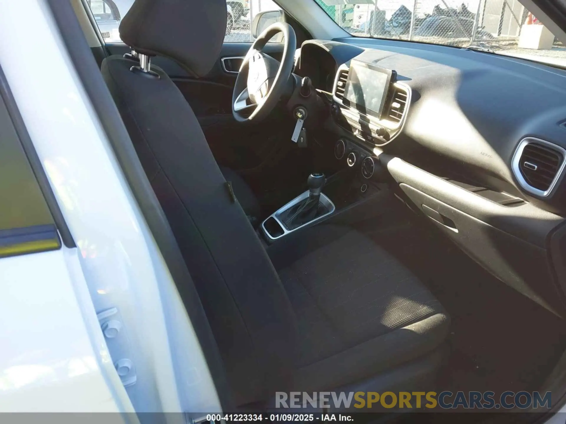 5 fotografías del automóvil dañado KMHRB8A34MU072256 HYUNDAI VENUE 2021