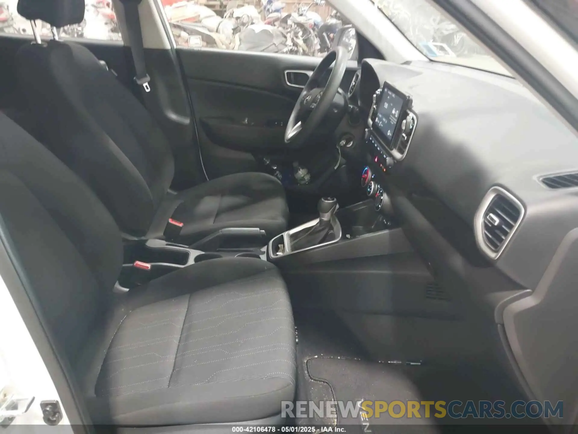 5 fotografías del automóvil dañado KMHRB8A35MU099403 HYUNDAI VENUE 2021